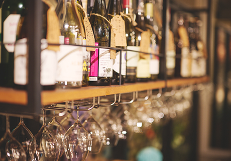 ワインとワイングラス